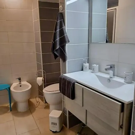 Casa Julia Intero Uso Cucina Wifi Cagliari
