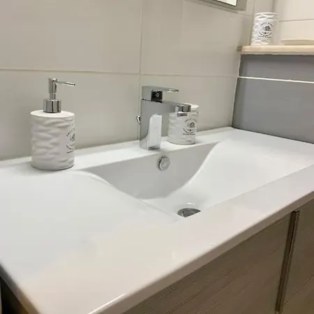 Casa Julia Intero Uso Cucina Wifi Cagliari